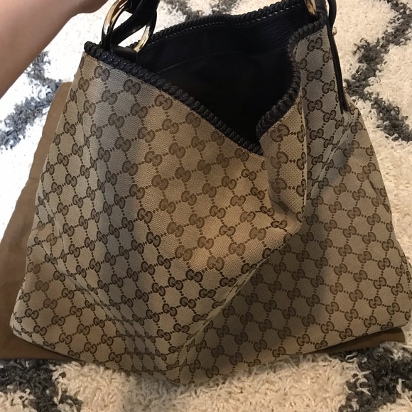 🎉🎉 SOLD 🎉🎉 Gucci Large Horsebit Hobo Monogram - Picture 2 of 7